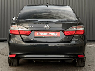 2017 Toyota Camry VII (XV50) Рестайлинг, серый, 2385000 рублей, вид 5