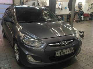 2012 Hyundai Solaris I, серый, 550000 рублей, вид 2