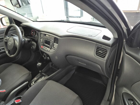 2011 Kia Rio II Рестайлинг, серый - вид 21
