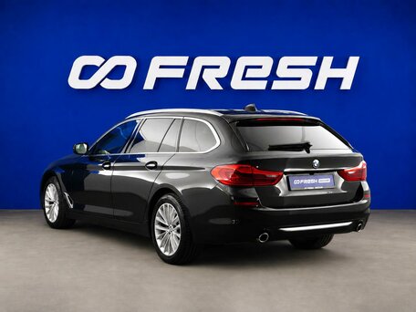2018 BMW 5 серии 520d VII (G30/G31/G38), чёрный, 2699077 рублей, вид 2