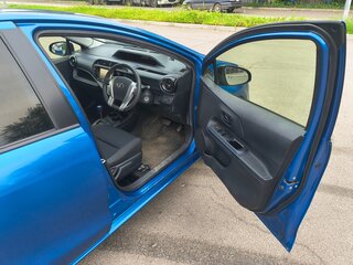 2015 Toyota Aqua I Рестайлинг, синий, 1100000 рублей, вид 5