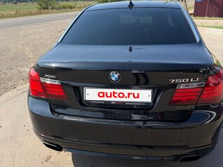 2015 BMW 7 серии Long 750Li xDrive V (F01/F02/F04) Рестайлинг, чёрный, 1400000 рублей, вид 4