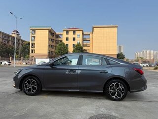 2023 MG 5 II, серебристый, 890000 рублей, вид 4