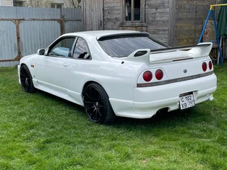 1993 Nissan Skyline IX (R33), белый, 1550000 рублей, вид 5