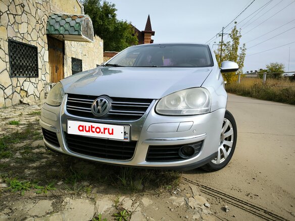 2007 Volkswagen Jetta V, серебристый, 410000 рублей
