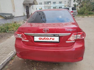 2011 Toyota Corolla X (E140, E150) Рестайлинг, красный, 890000 рублей, вид 2