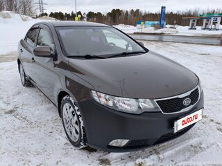 2011 Kia Cerato 6-speed II, коричневый, 650000 рублей, вид 2