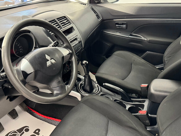 2012 Mitsubishi ASX I, серебристый, 599000 рублей - вид 6