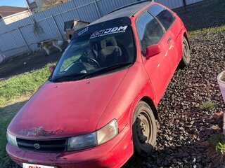 1991 Toyota Corolla II IV (L40), красный, 100000 рублей, вид 4