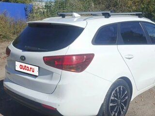 2017 Kia Ceed II Рестайлинг, белый, 760000 рублей, вид 4