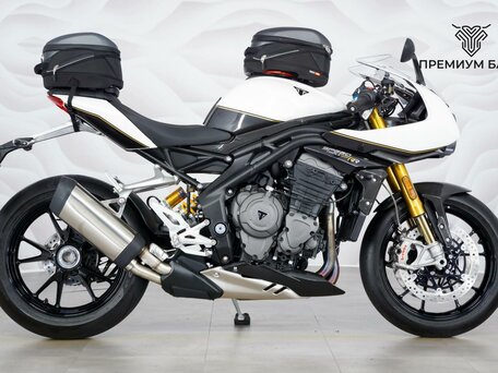 2022 Triumph Speed Triple, белый, 1549000 рублей, вид 1