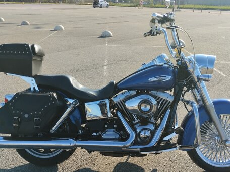 2015 Harley-Davidson Dyna Switchback, синий, 950000 рублей, вид 4