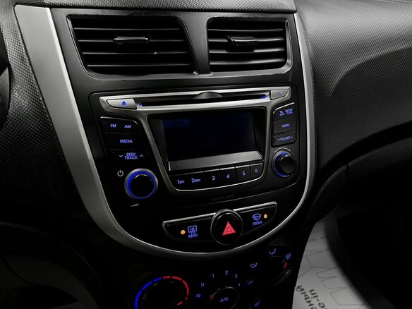 2014 Hyundai Solaris I Рестайлинг, чёрный, 930000 рублей - вид 13