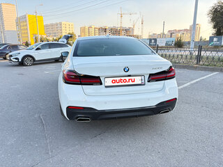2022 BMW 5 серии 520i VII (G30/G31/G38) Рестайлинг, белый, 5300000 рублей, вид 5