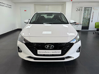 2021 Hyundai Solaris II Рестайлинг, белый, 1558000 рублей, вид 2