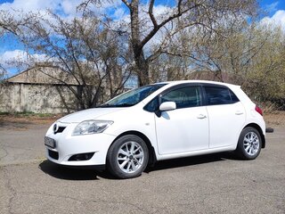 2009 Toyota Auris I, белый, 850000 рублей, вид 5
