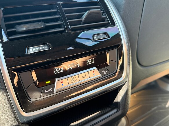 2019 BMW X7 40i I (G07), чёрный, 6970000 рублей - вид 14