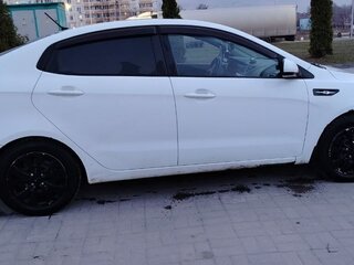 2012 Kia Rio 5-speed III, белый, 770000 рублей, вид 2