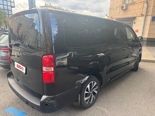 2020 Peugeot Traveller I, чёрный, 2472800 рублей, вид 4