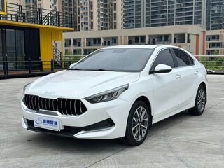 2022 Kia K3 II (China Market) Рестайлинг, белый, 1320000 рублей, вид 1