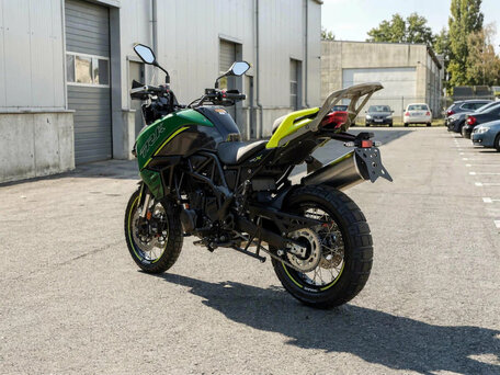 2026 Benelli TRK 702 X, зелёный, 598500 рублей, вид 2