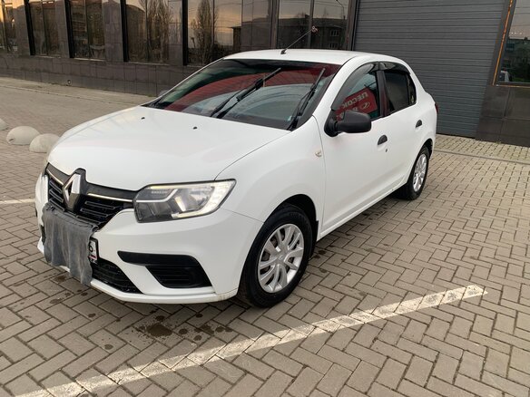 2019 Renault Logan II Рестайлинг, белый, 580800 рублей