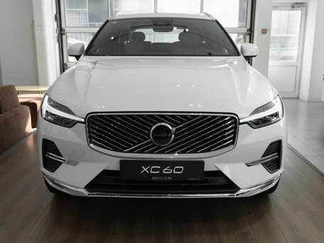 2025 Volvo XC60 II Рестайлинг 2, белый, 6348850 рублей, вид 3