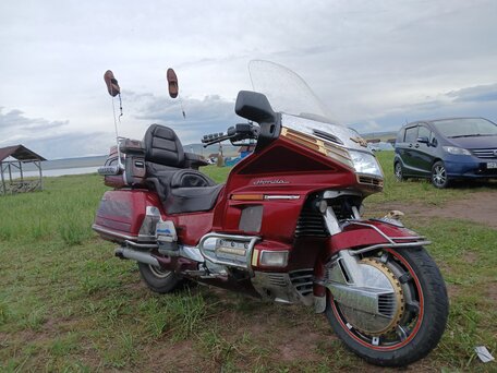 1994 Honda GL 1500 Gold Wing, красный, 595000 рублей, вид 1
