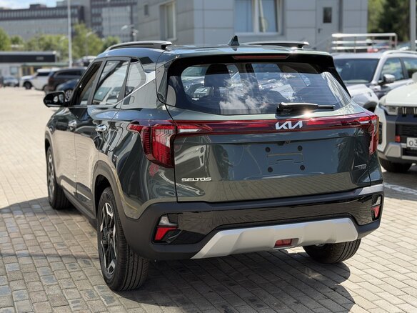 2026 Kia Seltos I Рестайлинг, зелёный - вид 10