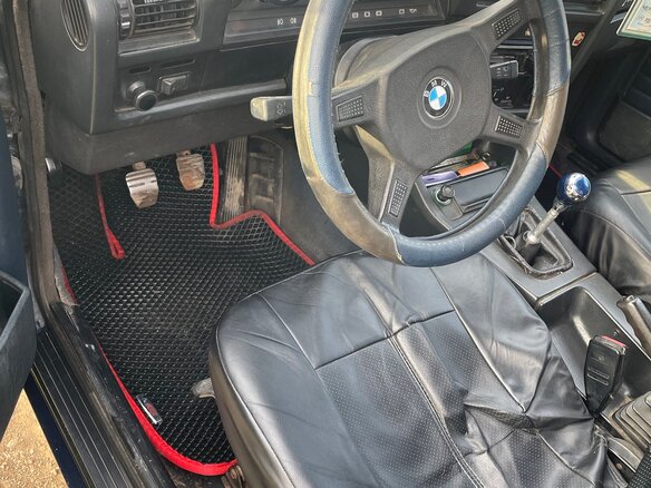 1984 BMW 3 серии 318i II (E30), синий, 250000 рублей - вид 14