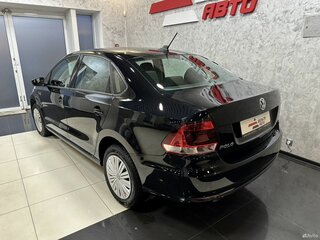 2018 Volkswagen Polo V Рестайлинг, чёрный, 1299000 рублей, вид 3