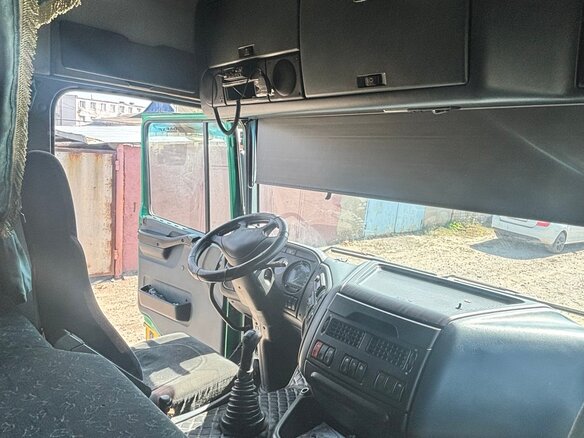 2000 DAF XF 95, зелёный, 2700000 рублей - вид 10