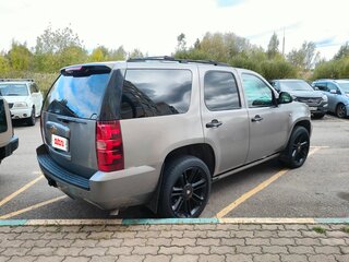 2008 Chevrolet Tahoe III, серый, 1200000 рублей, вид 4