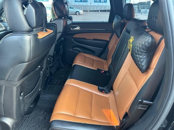 2013 Jeep Grand Cherokee IV (WK2) Рестайлинг, чёрный, 2000000 рублей - вид 15