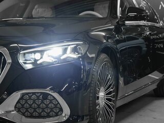 2026 Mercedes-Benz Maybach S-Класс 580 II (Z223) Рестайлинг, чёрный, 47730000 рублей, вид 3