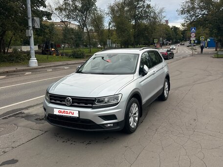 2019 Volkswagen Tiguan II, серый, 2350000 рублей, вид 1