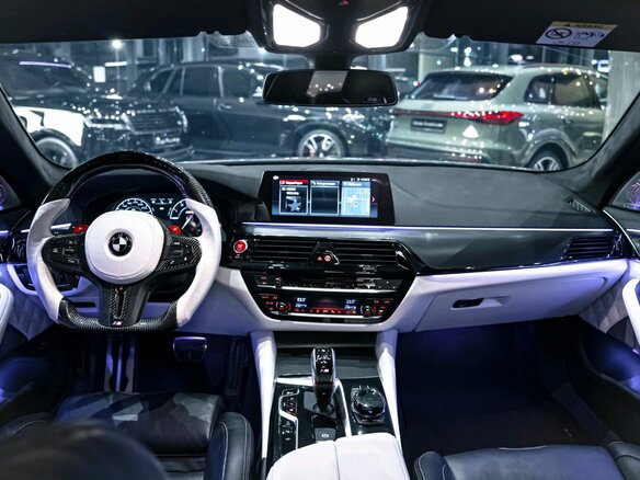 2018 BMW M5 VI (F90), серый - вид 12
