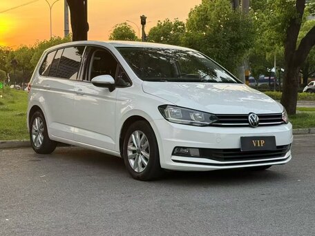 2022 Volkswagen Touran L II, белый, 1320000 рублей, вид 2
