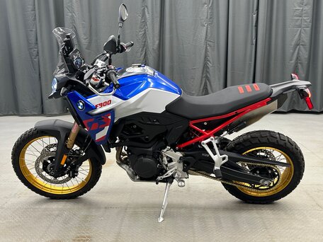 2026 BMW F 900 GS Adventure, синий, 2425000 рублей, вид 3