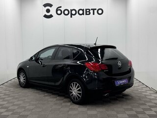 2011 Opel Astra J, чёрный, 599000 рублей, вид 4