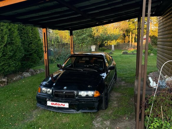 1992 BMW 3 серии 318i III (E36), чёрный, 430000 рублей - вид 3