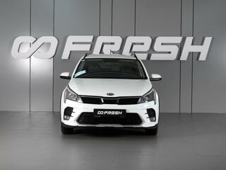 2021 Kia Rio X IV Рестайлинг, белый, 1499000 рублей, вид 3