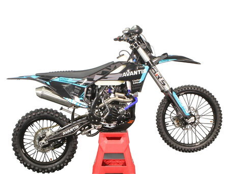 2026 Avantis Enduro 300 Pro/Carb, чёрный, 340600 рублей, вид 1