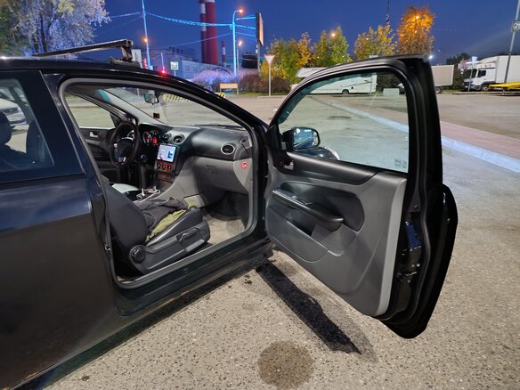 2010 Ford Focus II Рестайлинг, чёрный, 420000 рублей - вид 6