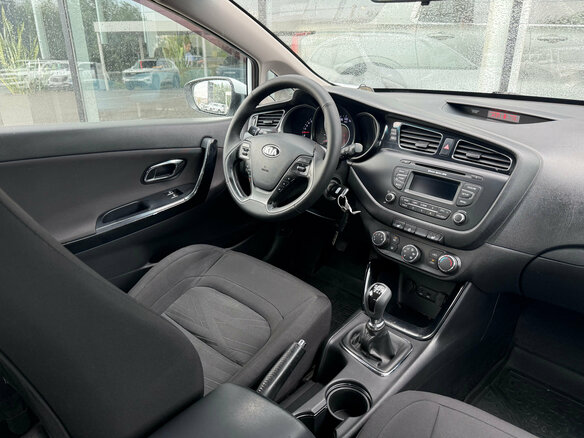 2014 Kia Ceed II, белый, 915000 рублей - вид 6