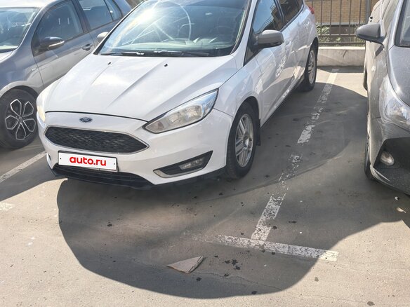 2015 Ford Focus III Рестайлинг, белый, 700000 рублей - вид 1