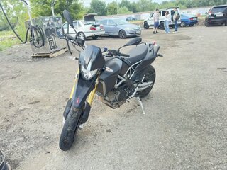 2011 Aprilia Dorsoduro 750, чёрный, 444444 рублей, вид 1