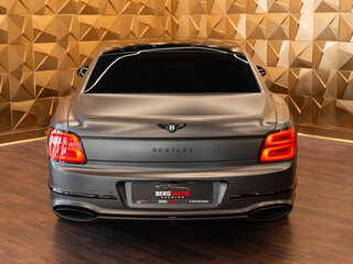 2022 Bentley Flying Spur III, серый, 23500000 рублей, вид 4