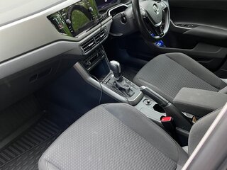 2020 Volkswagen Polo VI (EU Market), чёрный, 1400000 рублей, вид 5