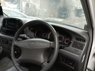 2000 Toyota Town Ace Noah III, белый, 1150000 рублей, вид 5